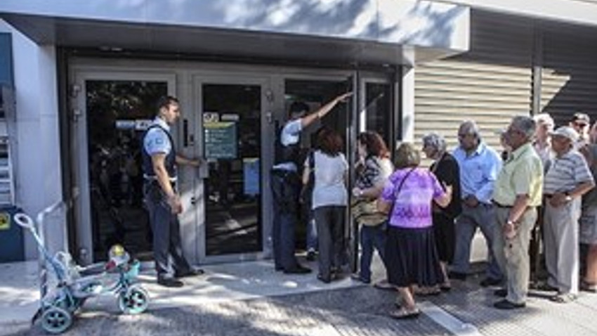 Yunan bankaları o tarihe kadar kapalı