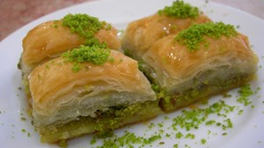 Baklavanın ayarlarıyla oynuyorlar!