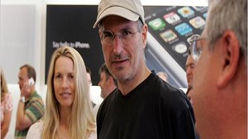 Steve Jobs'un ailesi Türkiye'de