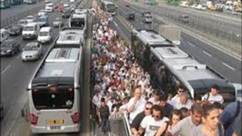 Metrobüs kullananlar dikkat!