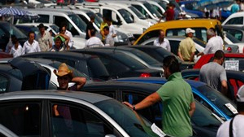 İkinci otomobilde fiyatlar uçuyor!