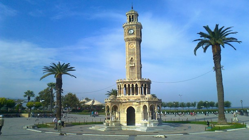 İzmir'in saat kulesi onarılıyor