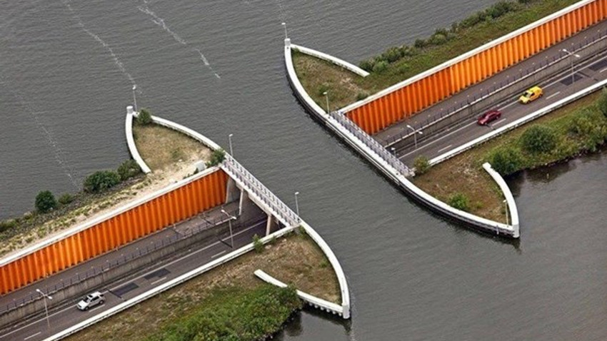 Hollanda'da fizik yasalarını alt üst eden yol