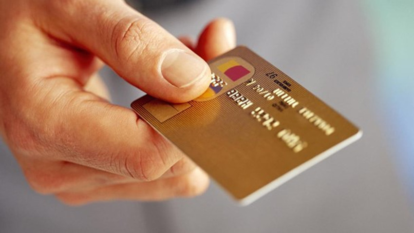 Kredi kartı kullanımına dikkat! Takibe alınan kart borçluları oranı artıyor!