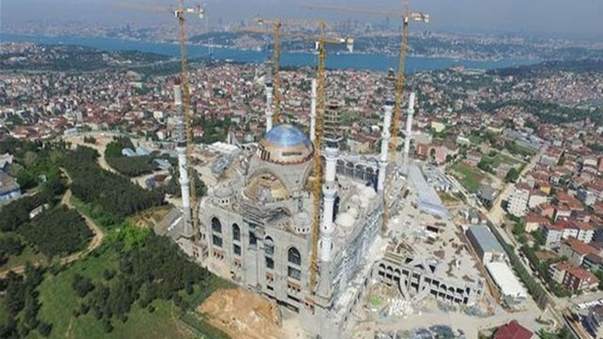 Çamlıca Camisi Kadir Gecesi'nde ilk kez teravih namazı için açılıyor