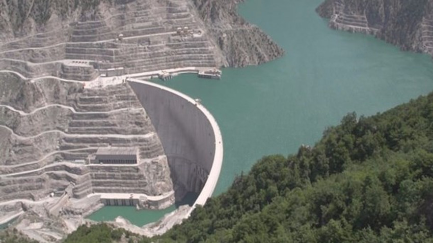 Dünya 6.'sı Deriner Barajı bütçeye bir yılda 500 milyon lira katkı sağlayacak
