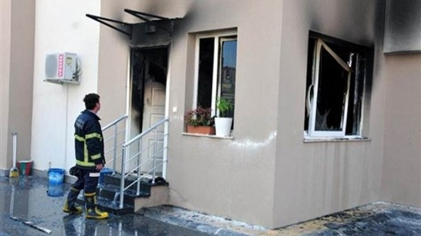 300 lira kiraya sinirlenen kapıcı evi ateşe verdi