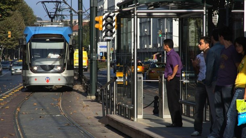 Zeytinburnu tramvayı metroya dönüşecek