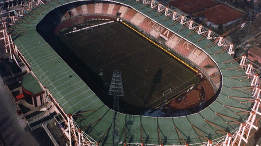 19 Mayıs Stadyumu'nda yıkım başlıyor