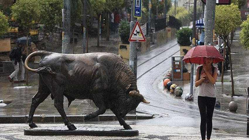 Kadıköy'ün simgesi olan Boğa heykeli için kritik karar