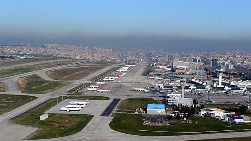 Havadaki yükün yarısını Atatürk Havalimanı 'omuzladı'