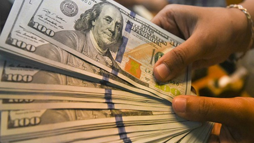 Dolar/TL, güne 4.67'den başladı