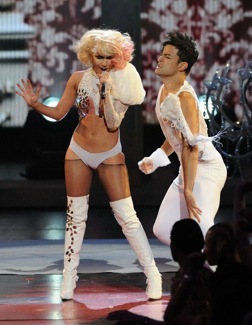 Lady Gaga, muhteşem eviyle hayran bıraktı!
