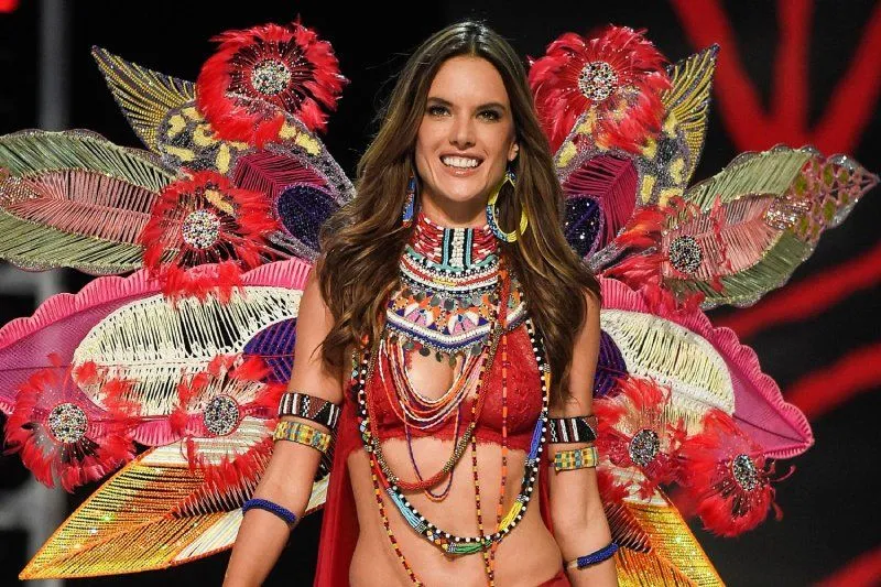 Alessandra Ambrosio’nun muhteşem evi