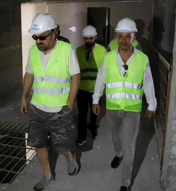 Ünlü şarkıcı Kıbrıs'tan daire satın aldı!