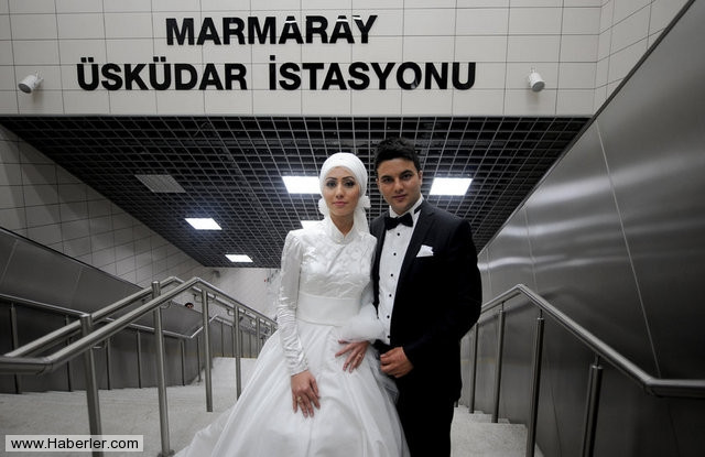 Marmaray'da düğün fotoğrafı çektirdiler - Sayfa 3