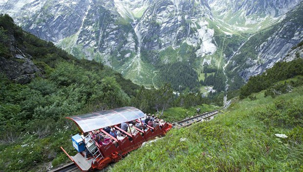 İsviçre'de nefes kesici tren yolculuğu - Sayfa 2