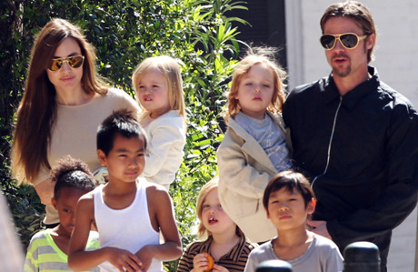 Brad Pitt ve Angelina Jolie evini rekor fiyatla hangi ünlüye sattı? - Sayfa 4