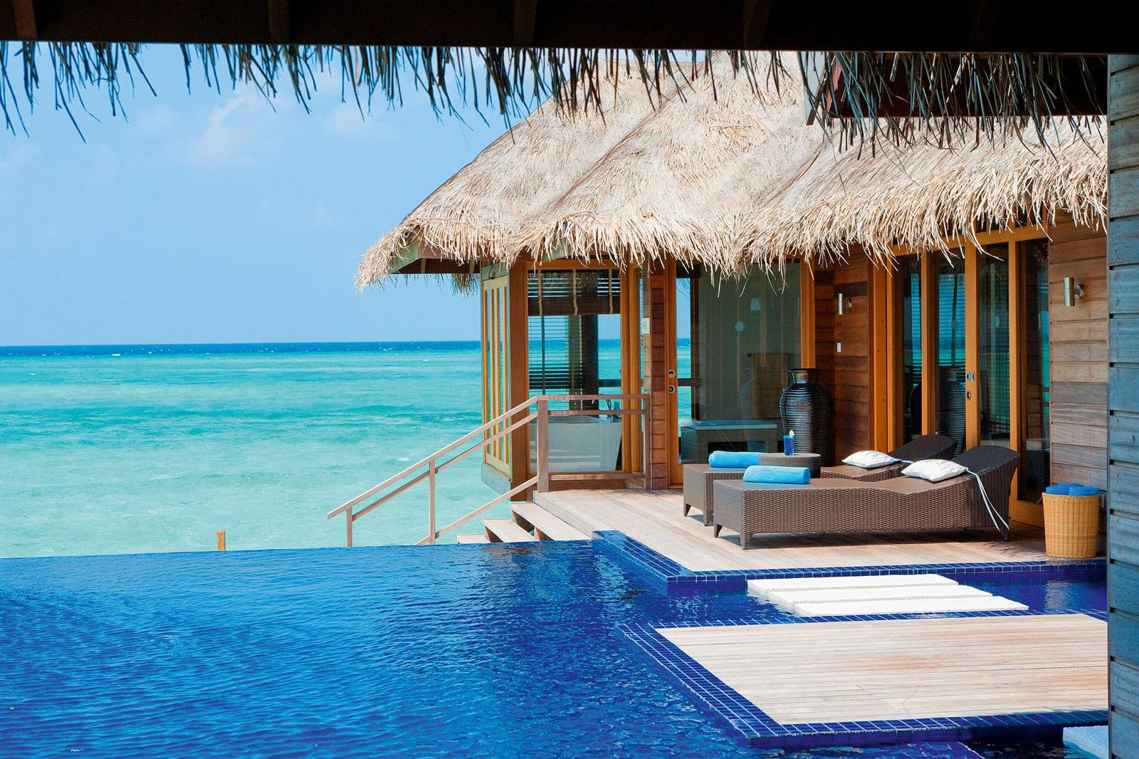 Place to relax. Бунгало на Мальдивах. Lux South ari Atoll 5. Мальдивские острова отели. Lux Мальдивы Maldives 5 Мальдивы.