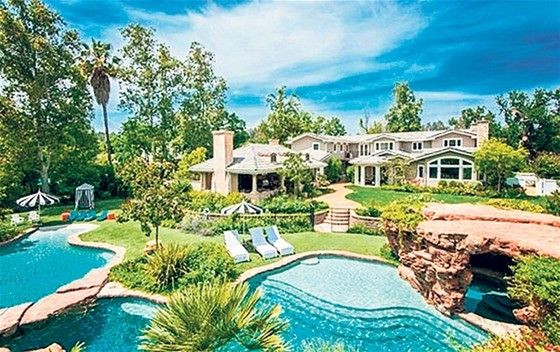 Angelina Jolie Kaliforniya’da ev kiraladı! - Sayfa 2