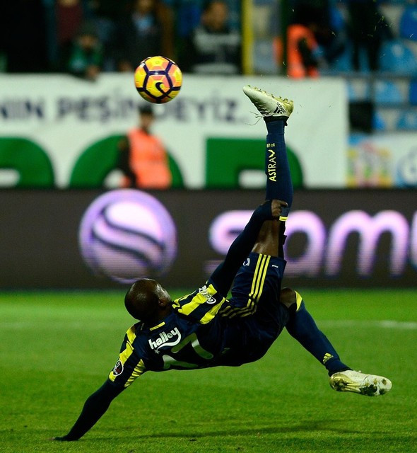 Fenerbahçe'nin rövaşata yıldızı Moussa Sow 'ters ev'e davet edildi - Sayfa 1