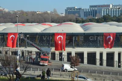 Vodafone Arena Türk bayraklarıyla donatıldı! - Sayfa 3