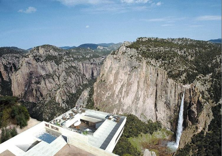 Bu restoranda yemek yemek cesaret ister! - Sayfa 2