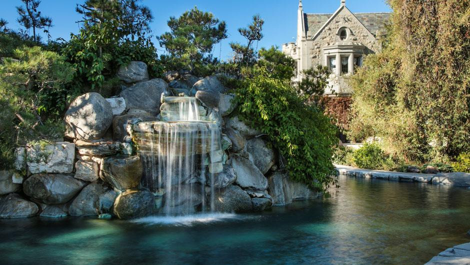 Efsane Playboy malikanesi satıldı! Üstelik sahibyle birlikte! - Sayfa 1