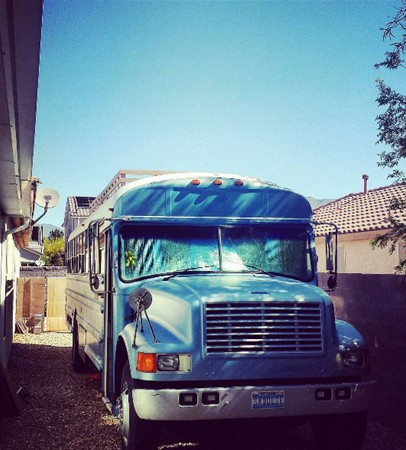 Otobüs değil! 1+1 gezen ev! - Sayfa 1