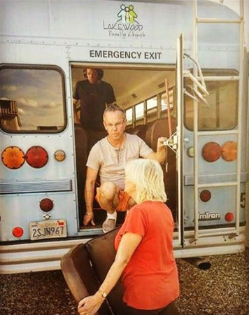 Otobüs değil! 1+1 gezen ev! - Sayfa 4