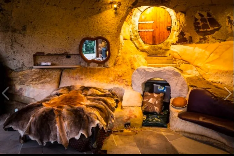 Modernlikten uzak sıradışı mağara evi