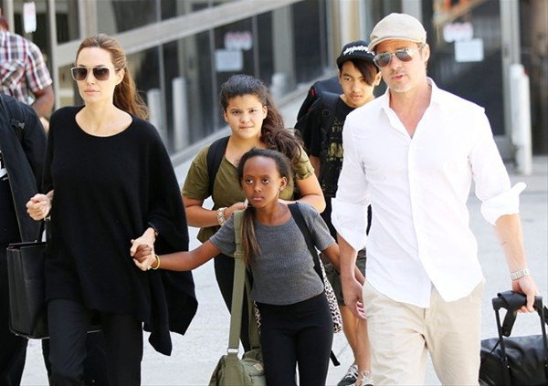Angelina Jolie'nin bekar evine taşındı! - Sayfa 3