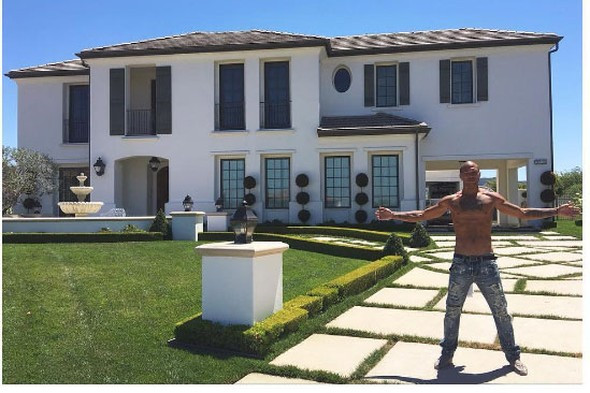 Seksi mahkûm olarak ün kazanan Jeremy Meeks evinin kapılarını açtı - Sayfa 1