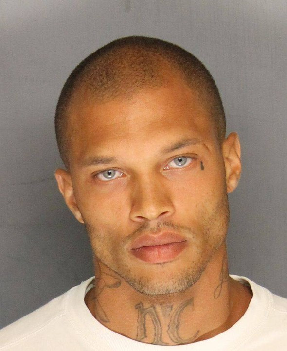 Seksi mahkûm olarak ün kazanan Jeremy Meeks evinin kapılarını açtı - Sayfa 2