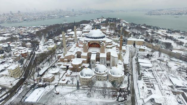 İstanbul beyaza büründü! Ortaya muhteşem görüntüler çıktı - Sayfa 2