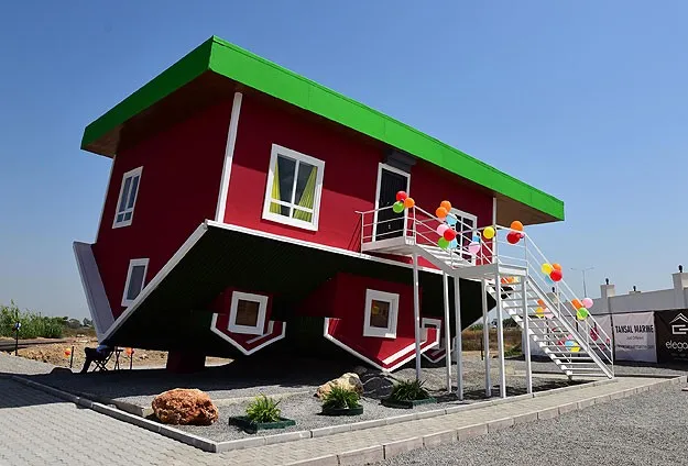 'Ters ev' dünyaya açılıyor!