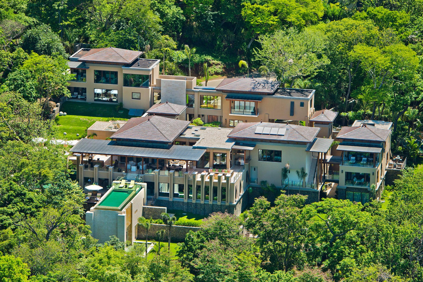 Kardashian ailesinin Kosta Rika tatil evi büyülüyor - Sayfa 2