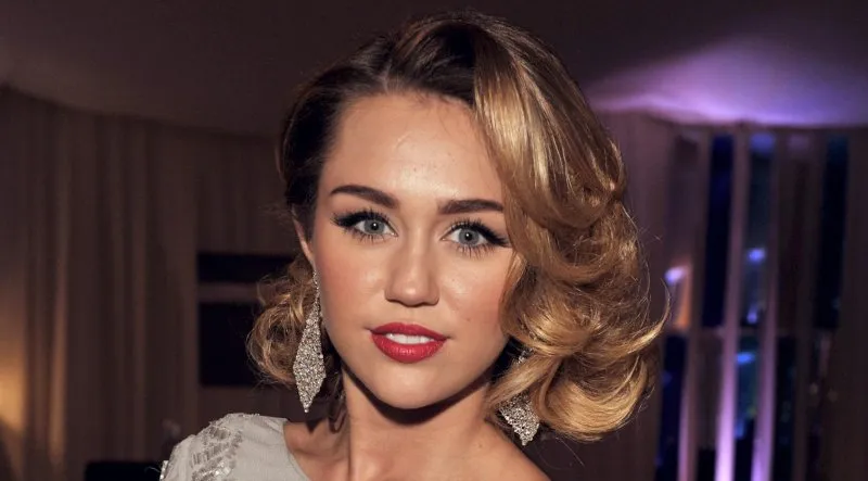 Şarkıcı Miley Cyrus’un muhteşem çiftlik evi